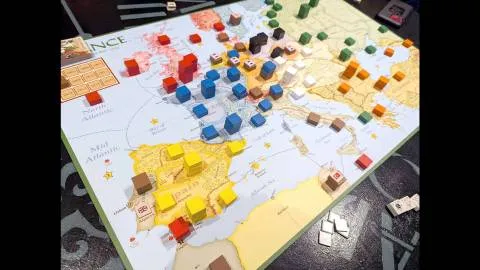 積み木のウォーゲーム『アライアンス』